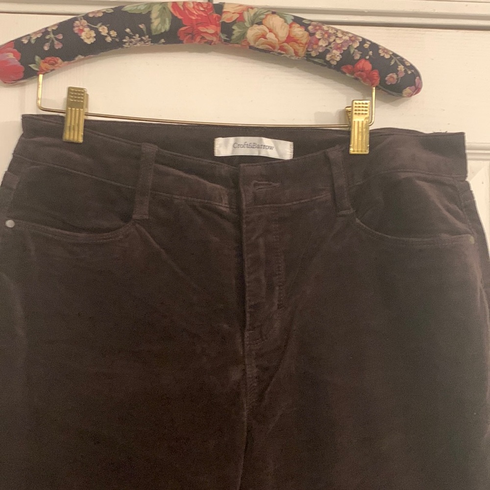 New without tags dark plum/brownish corduroy pants. Never worn